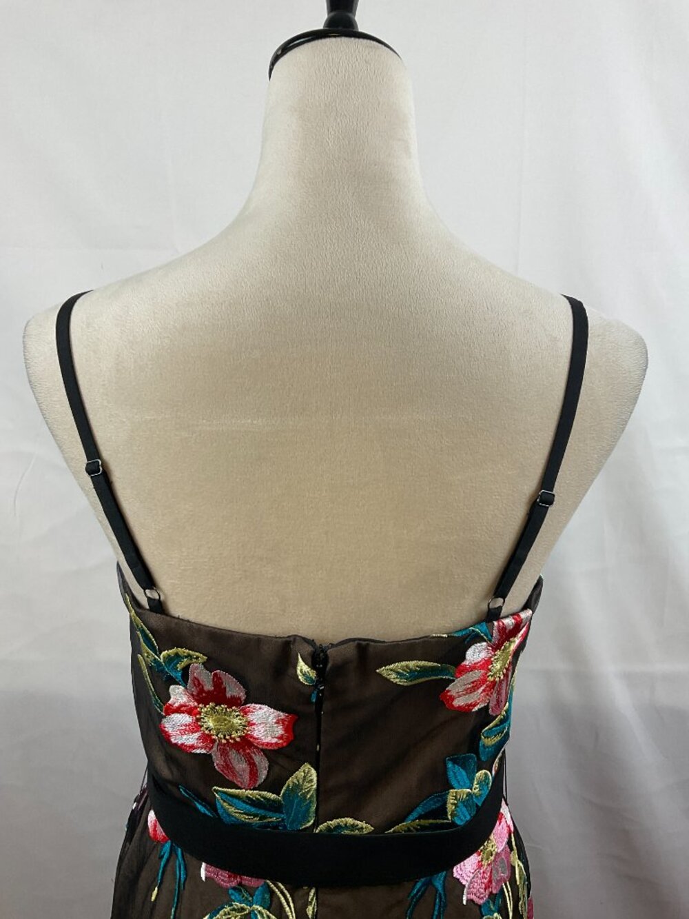 Dress the Population Dress M Black Beige Pink Green Blue Embroidered Overlay - Picture 8 of 11